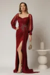 Rochie lunga bordo de seara din dantela cu strassuri pe talie si decolteu