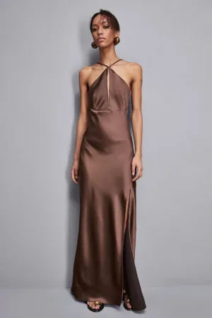 Rochie lunga cu bretele subtiri si spatele gol