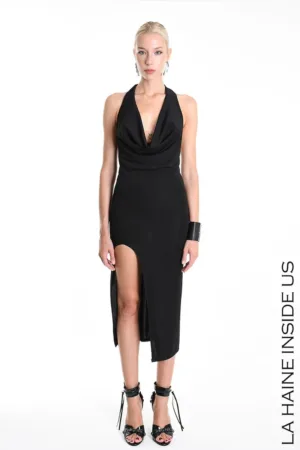 Rochie lunga - cu decupaj pe un picior