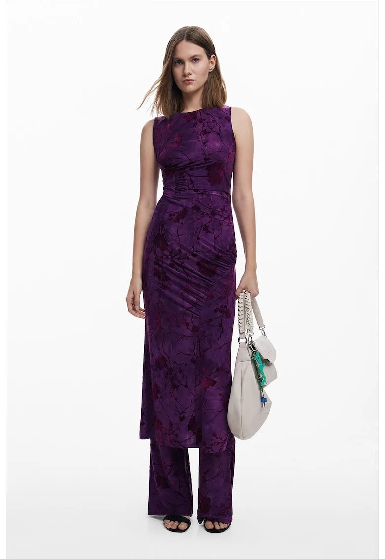 Rochie lunga cu model floral si fronseuri