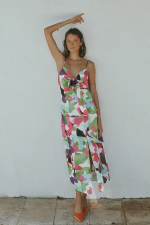 Rochie lunga cu slit frontal si decolteu in V