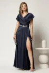 Rochie lunga de seara din tafta bleumarin cu accesoriu pe talie