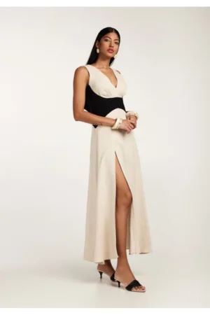 Rochie lunga din in si bumbac cu decolteu in V si slit pe picior Marrakesh - crem si negru