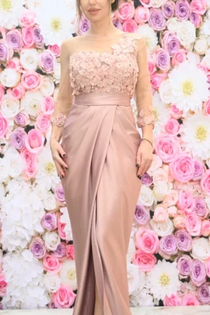 Rochie lunga eleganta din tafta roz prafuit cu broderie florala 3D in partea superioara