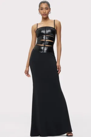 Rochie lunga fara maneci cu decupaje frontale