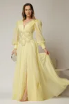 Rochie lunga galbena de seara din tull cu corset cu strassuri aplicate