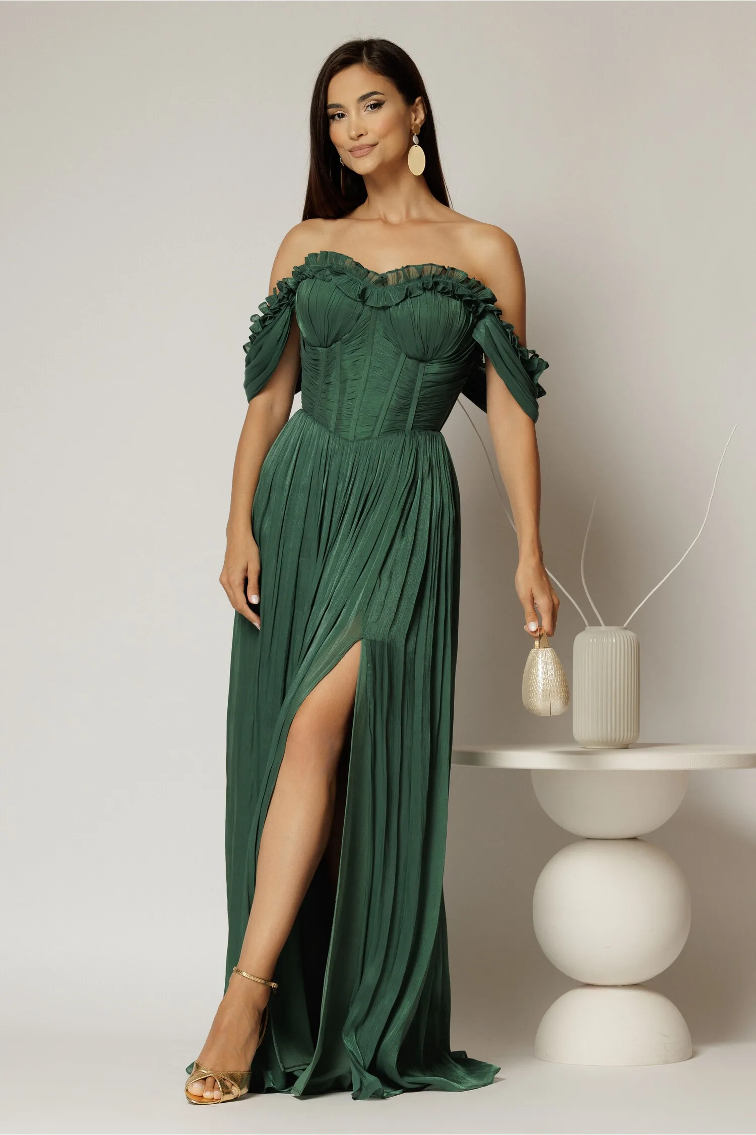 Rochie lunga verde de ocazie din voal peliculizat cu bust tip corset