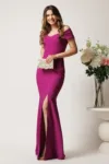 Rochie magenta lunga din stofa cu decolteu barcuta si crapatura pe picior- LaDonna