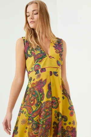 Rochie maxi cu croiala evazata si model