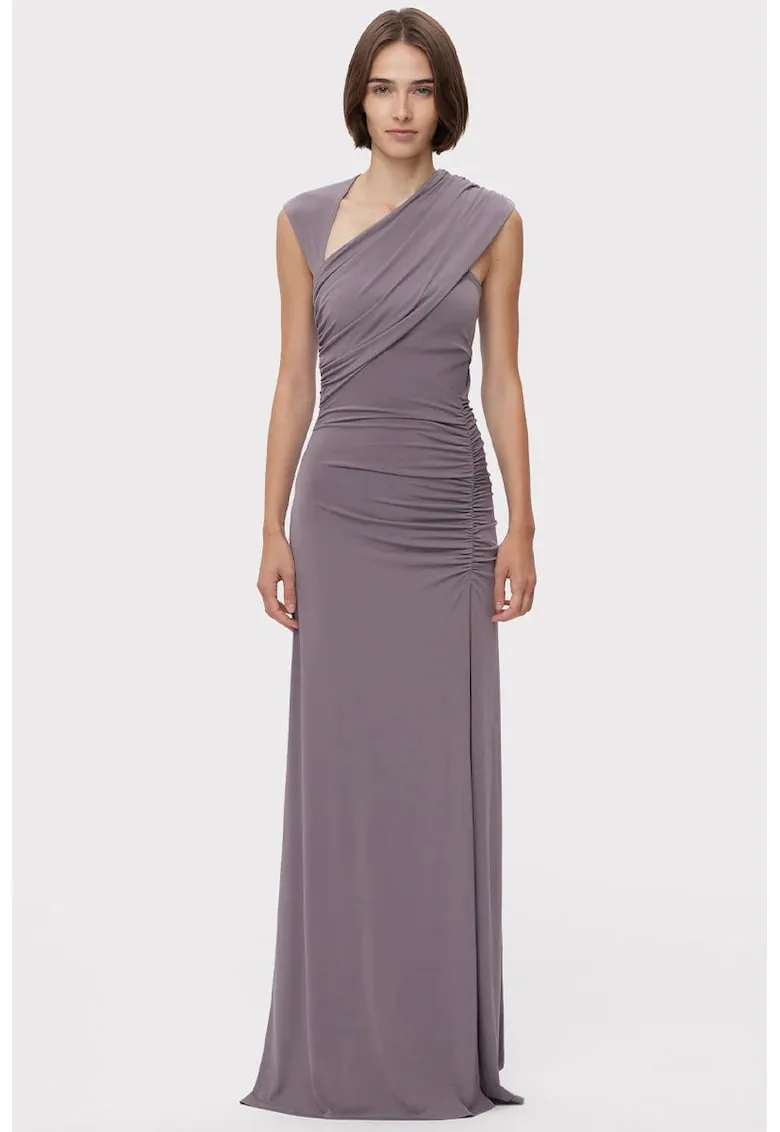 Rochie maxi cu decolteu asimetric si drapaje