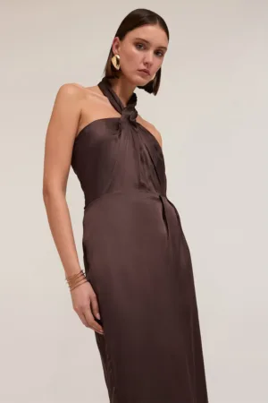 Rochie maxi cu decolteu halter