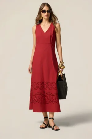 Rochie maxi cu decolteu in V si broderie