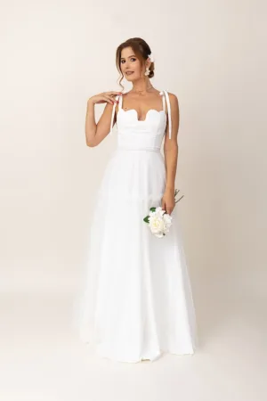 Rochie maxi evazata cu funde pe umeri