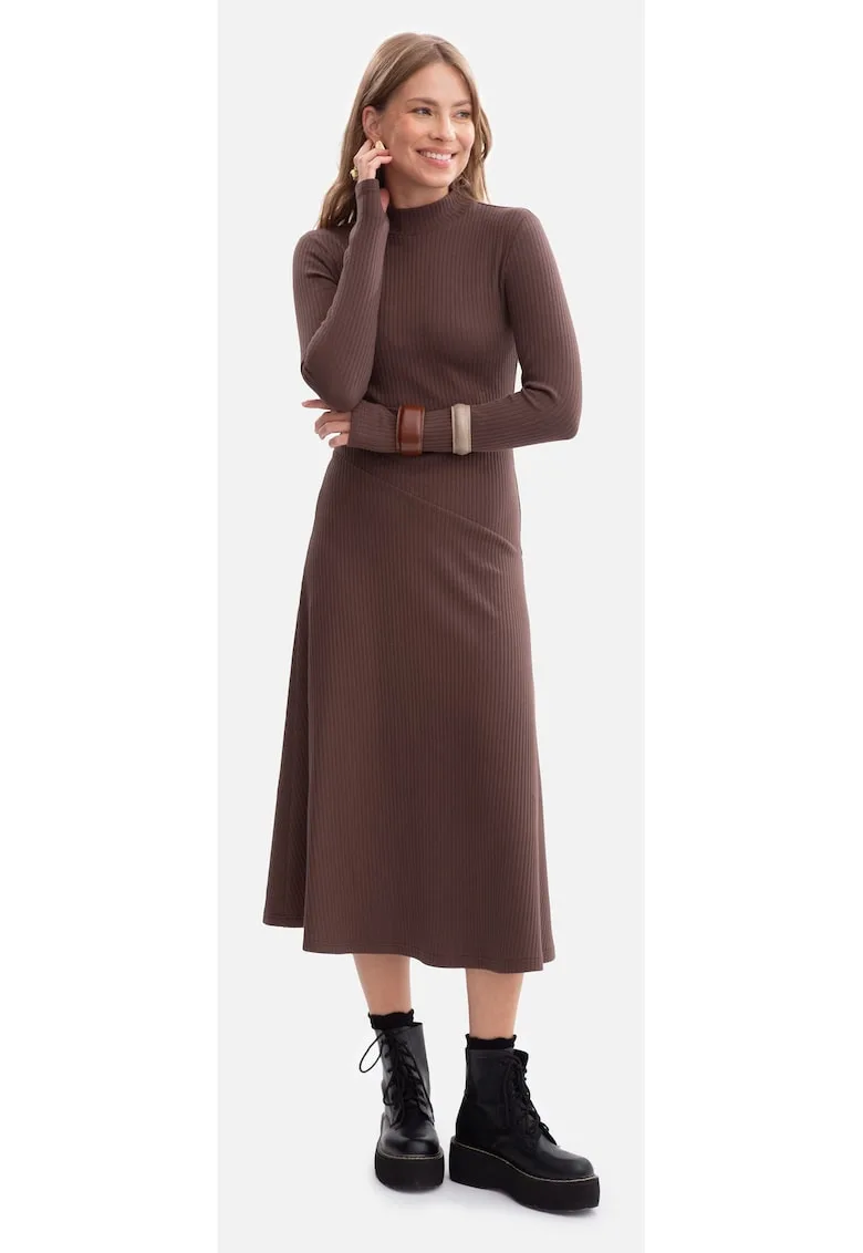 Rochie midi - B299 Maro cu dungi - top mulat - evazat la baza - maneci lungi cu orificii pentru degete - top cu guler inalt - fara inchizatoare