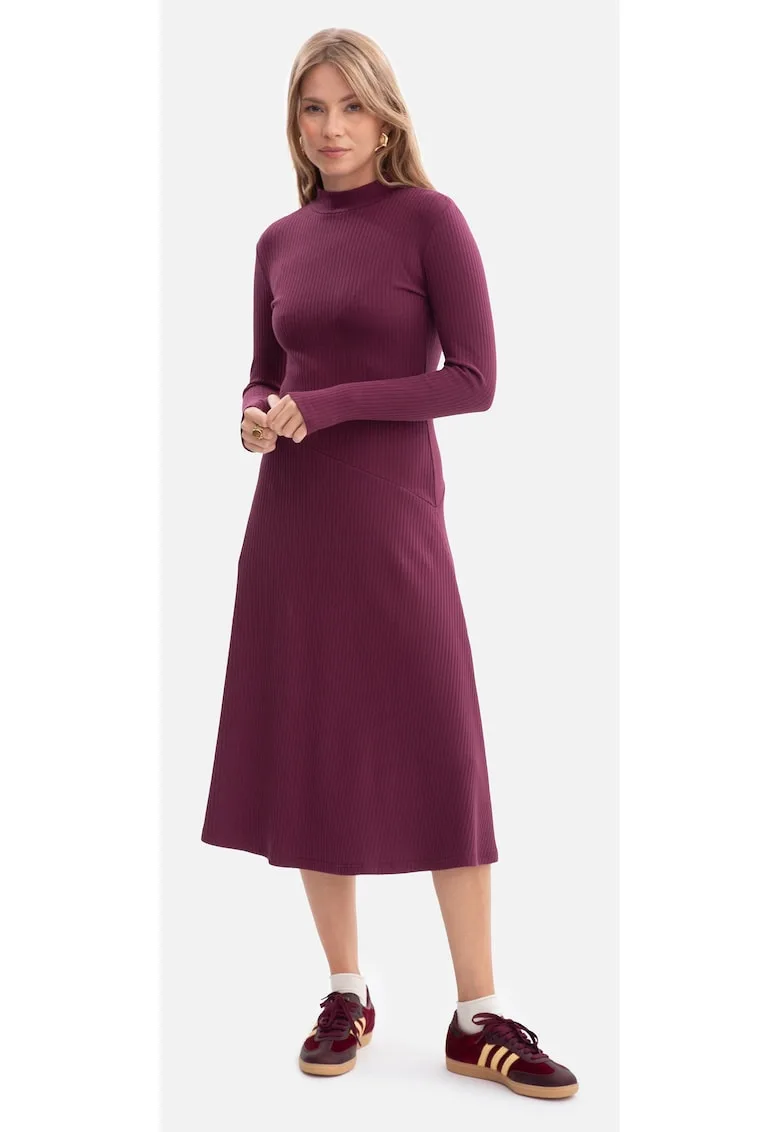 Rochie midi - B299 Pruna Tricot cu dungi - top mulat - evazat la baza - maneci lungi cu orificii pentru degete - top cu guler inalt - fara inchizatoare