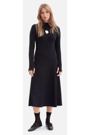 Rochie midi - B299 neagra cu dungi - top mulat - evazat la baza - maneci lungi cu orificii pentru degete - top cu guler inalt - fara inchizatoare
