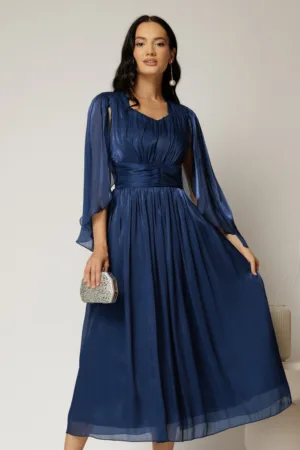 Rochie midi Scarlet bleumarin din voal peliculizat cu maneci ample si deolteu V