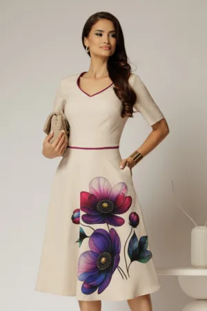 Rochie midi bej clos cu imprimeu magenta si decolteu in V