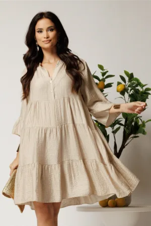 Rochie midi bej din tencel creponat cu croi tip A si nasturi la bust