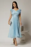 Rochie midi bleu din voal plisat cu decolteu V si volanase la maneci