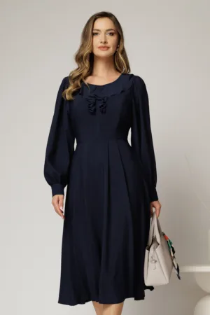 Rochie midi bleumarin din voal plin cu volanase la bust