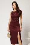 Rochie midi bordo din viscoza conica cu aspect sidefat si accesoriu in talie