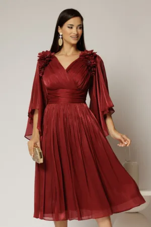 Rochie midi bordo din voal peliculizat cu decolteu petrecut si aplicatii florale