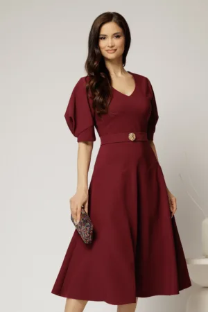 Rochie midi bordo eleganta cu fusta clos