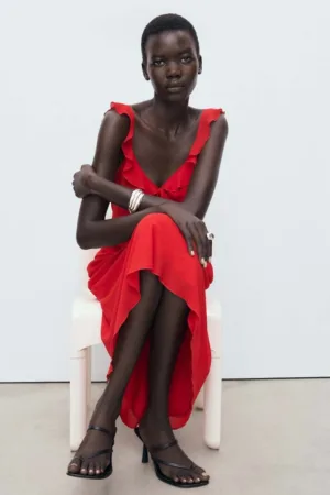 Rochie midi cu decolteu cu volane