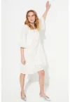 Rochie midi cu detalii cu perforatii