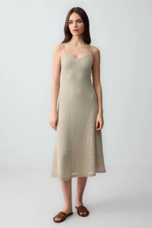 Rochie midi cu model crosetat