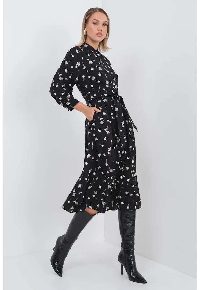 Rochie midi cu model floral si maneci trei sferturi