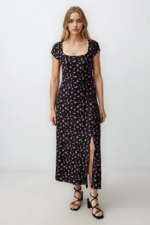 Rochie midi cu model floral si slit frontal