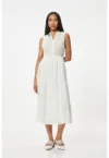 Rochie midi cu prindere in talie si aspect lucios