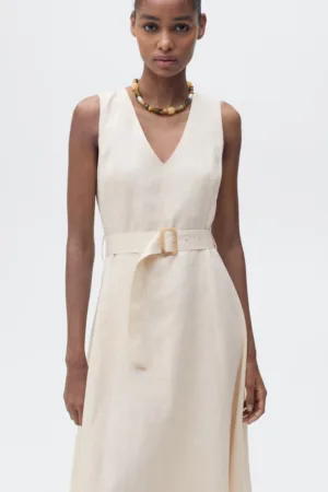 Rochie midi de in cu o curea in talie