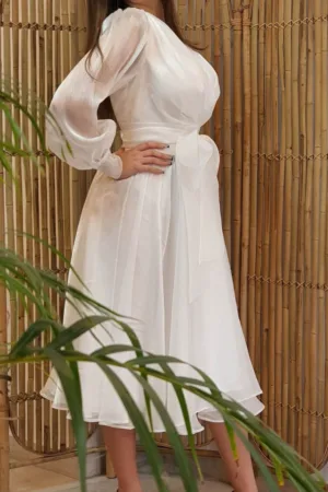 Rochie midi de ocazie din organza de culoare alba