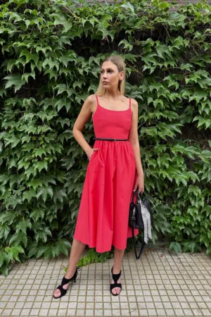 Rochie midi evazata cu curea subtire in talie