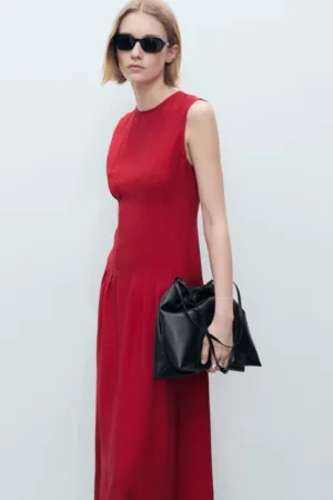 Rochie midi evazata fara maneci