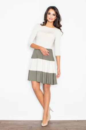 Rochie midi evazata - verde - cu maneci 3/4 - din viscoza si elastan