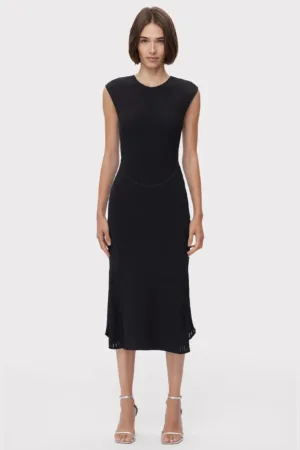 Rochie midi fara maneci si decolteu rotund