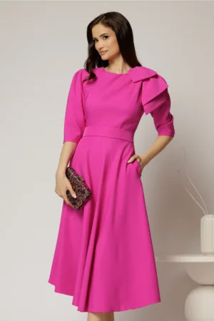 Rochie midi fucsia clos cu funda ampla pe umar si cordon detasabil