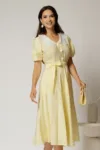 Rochie midi galbena cu buline de zi si guler brodat