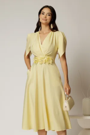 Rochie midi galbena de ocazie cu pliuri pe bust si cordon detasabi cu flori