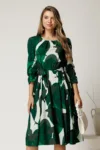 Rochie midi in clos din triplu voal cu imprimeuri verzi si cordon in talie