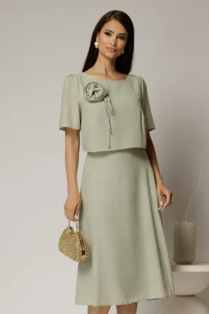 Rochie midi kaki de zi cu detaliu amplu floral la bust