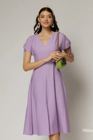 Rochie midi lila din viscoza cu decolteu V si snur la maneci