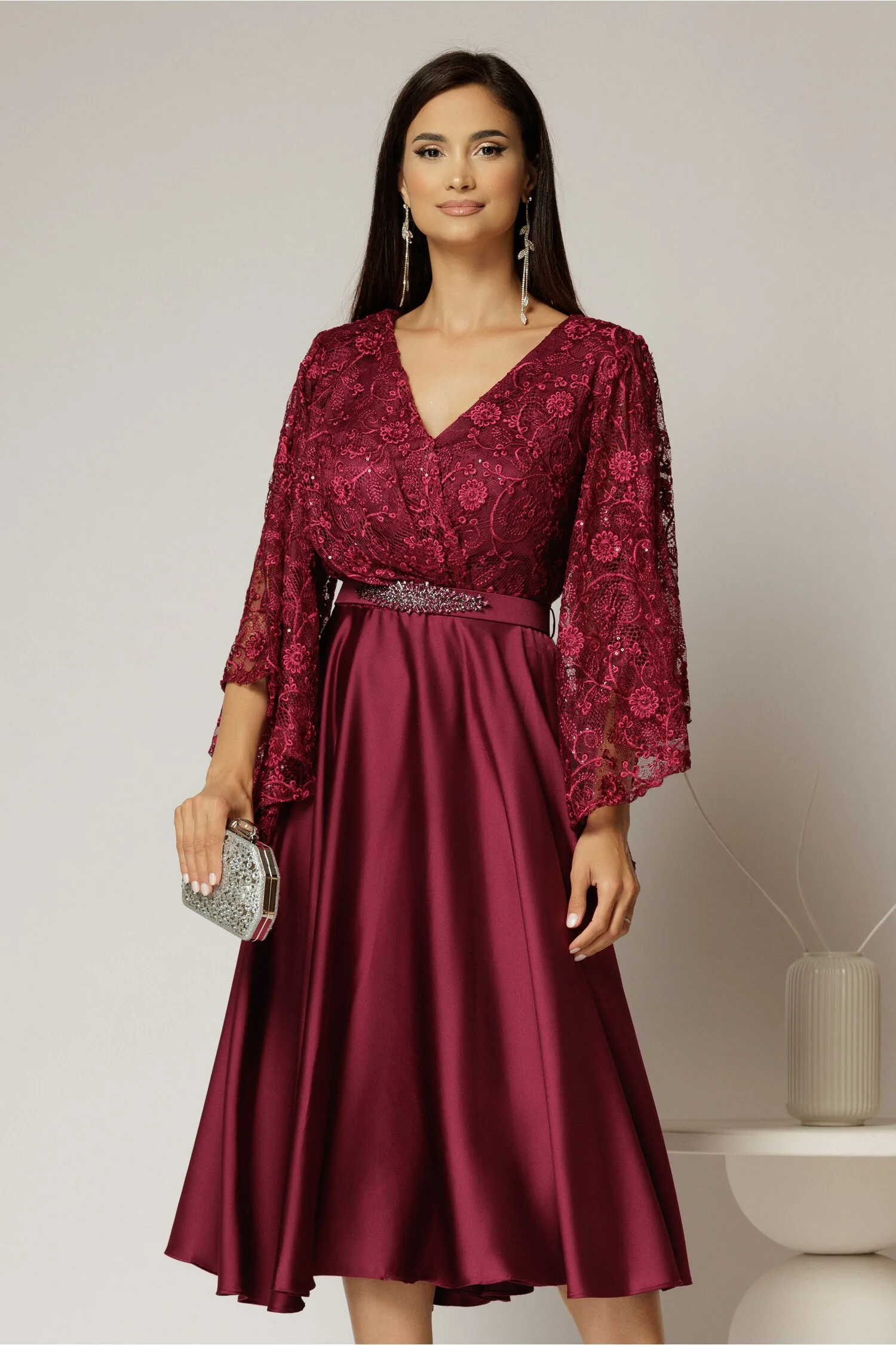 Rochie midi magenta de ocazie din satin si dantela