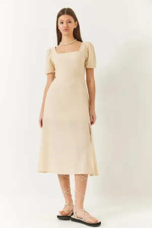 Rochie midi mulata  cu guler patrat - crapatura - bej - bumbac