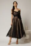 Rochie midi neagra de ocazie din dantela cu brose detasabile in talie
