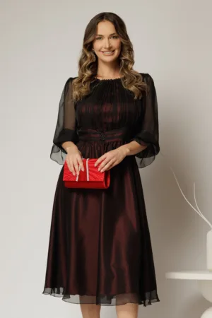 Rochie midi neagra din voal fin cu captuseala rosie in contrast
